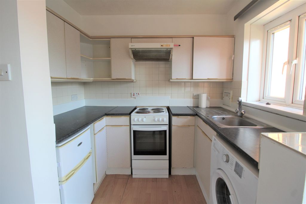 Property photo 3 of 4