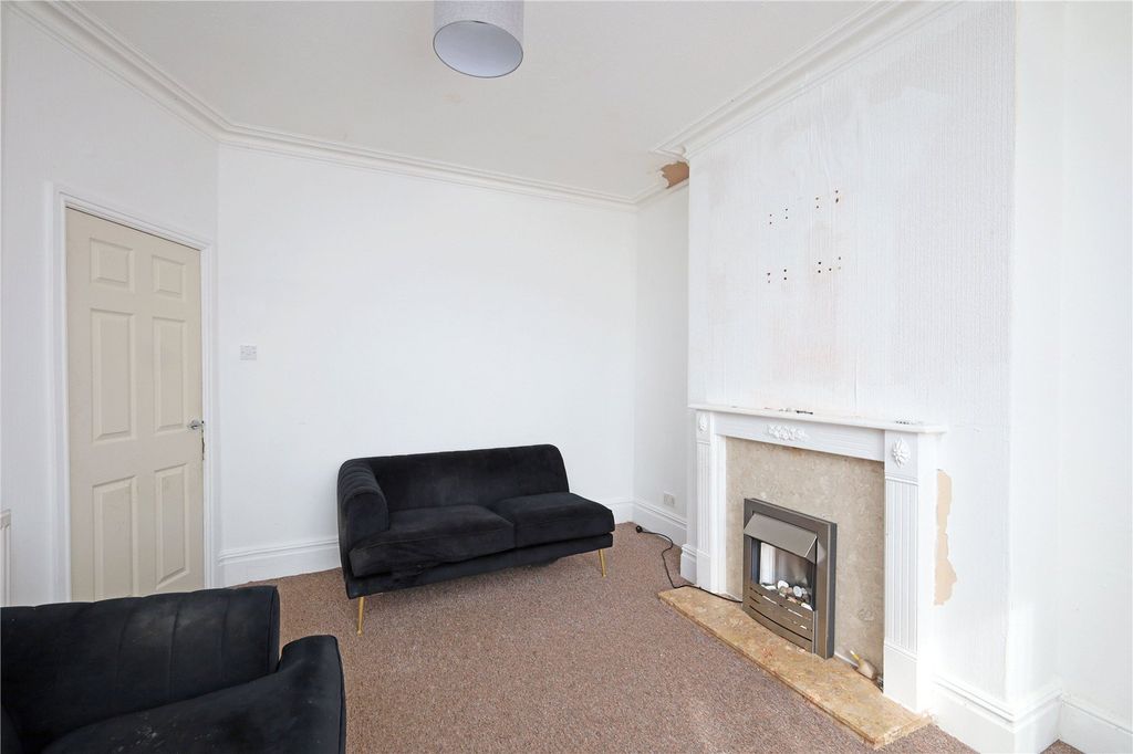 Property photo 3 of 18 Picture No. 04