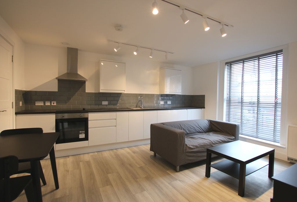 Property photo 1 of 3