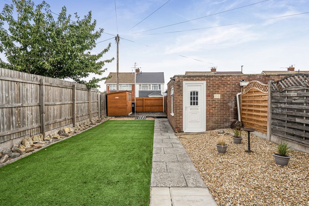 Property photo 3 of 18