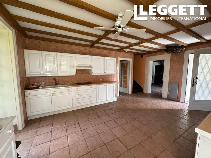 Property photo 2 of 10