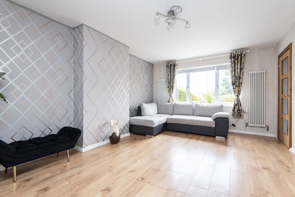 Property photo 2 of 24 2