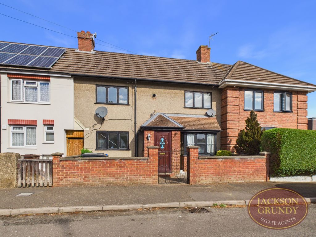 Property photo 1 of 16 Romany Road