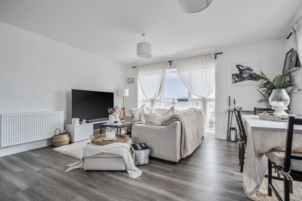 Property photo 1 of 19 1421062-23-69A05B764235c.Jpg