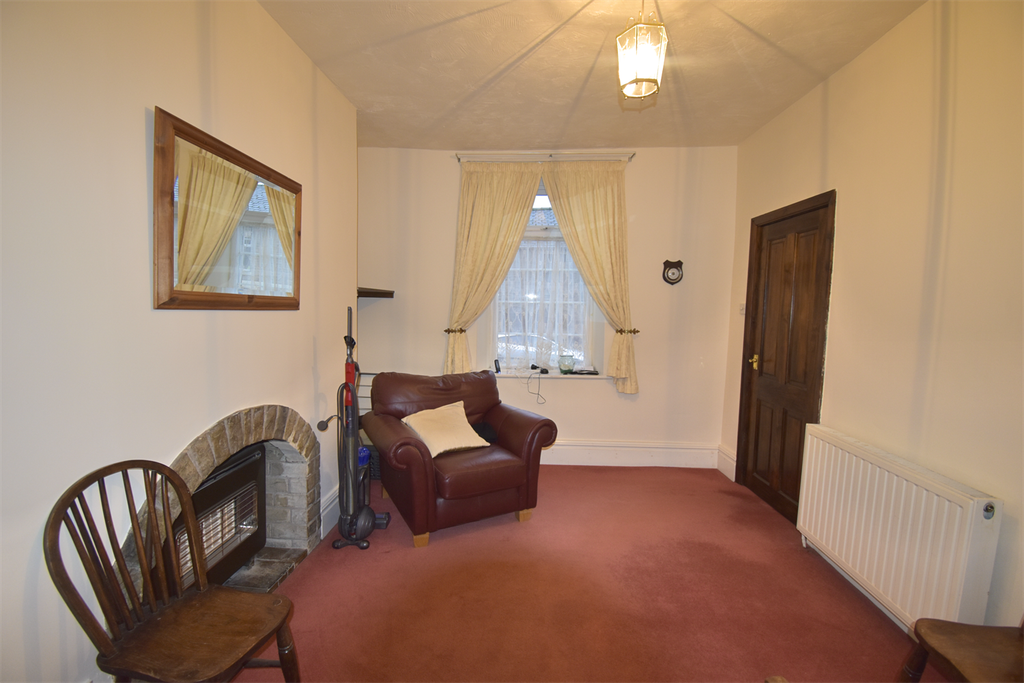 Property photo 3 of 14 Dining Room