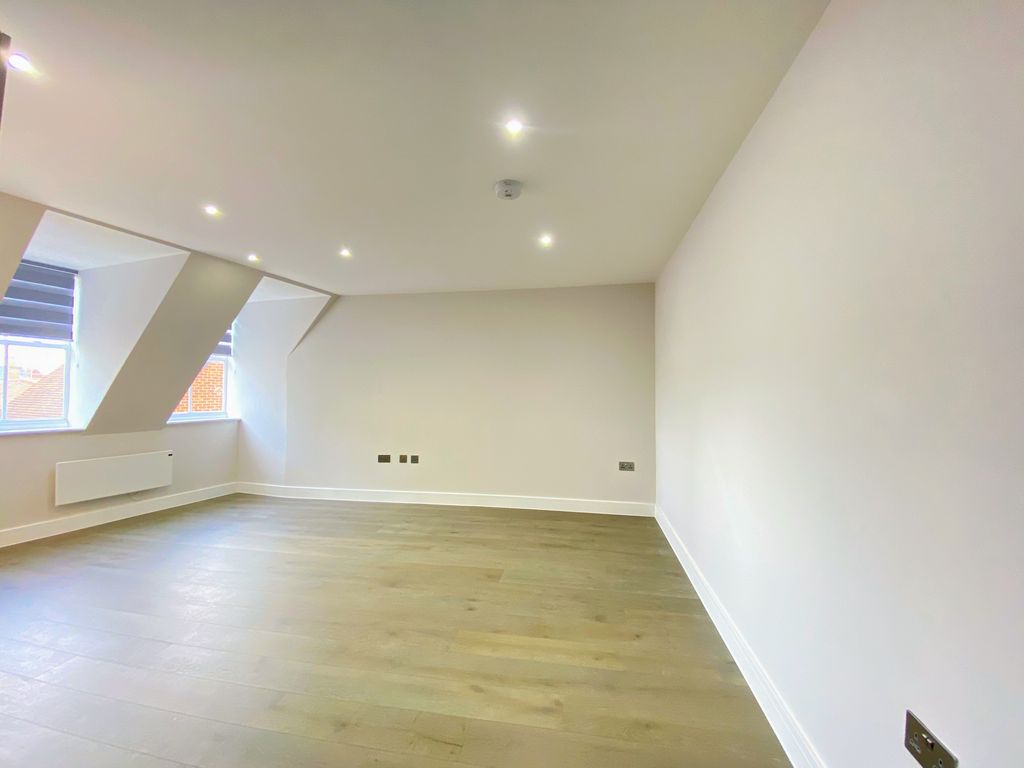 Property photo 3 of 7 Image