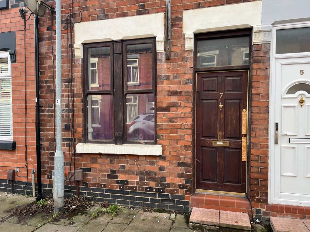 Property photo 3 of 10