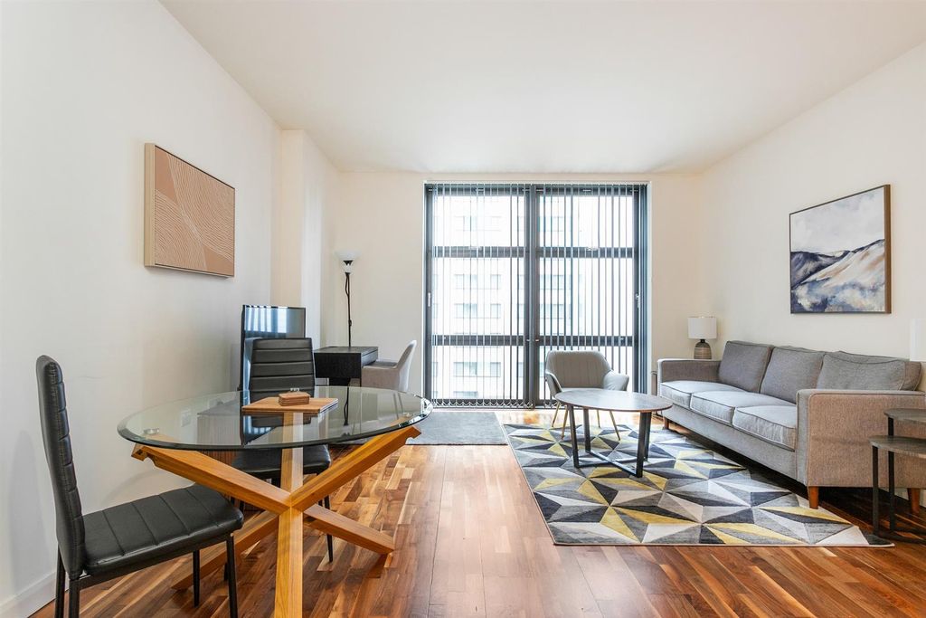 Property photo 1 of 9 1803202414_Rel_64 Discovery Dock Apartments West 2
