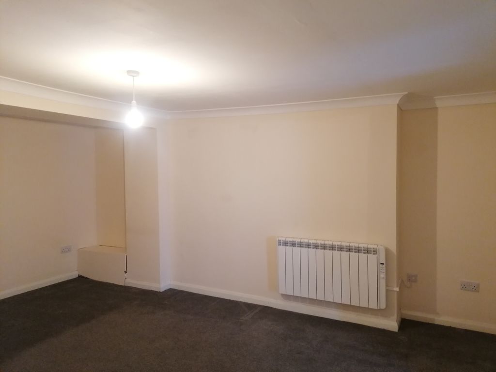 Property photo 2 of 7 Bedroom