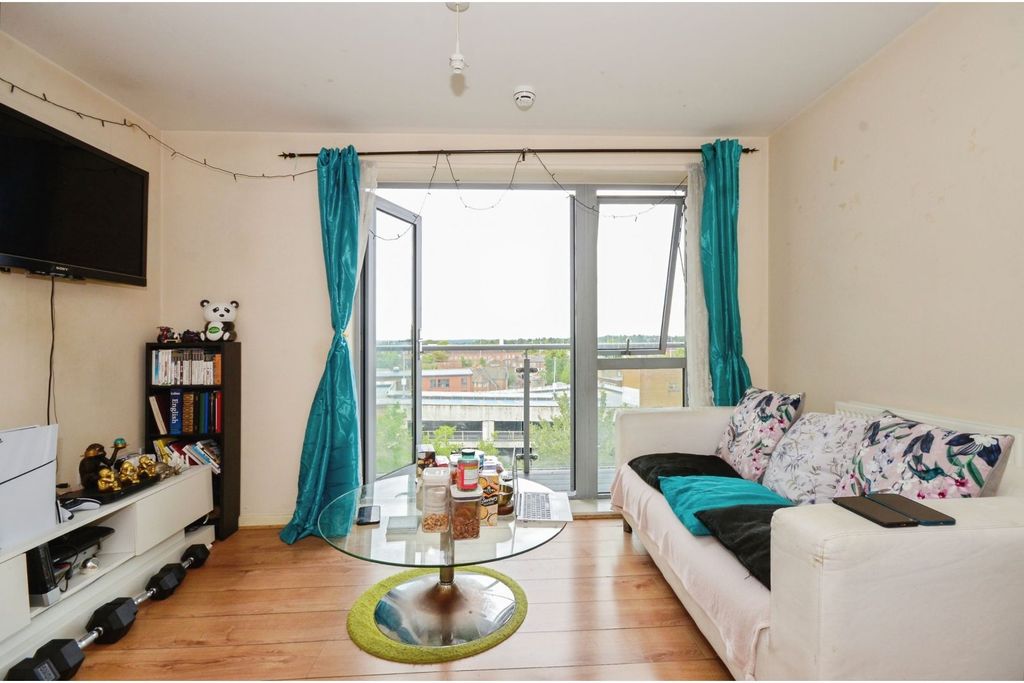 Property photo 1 of 20 Living Room