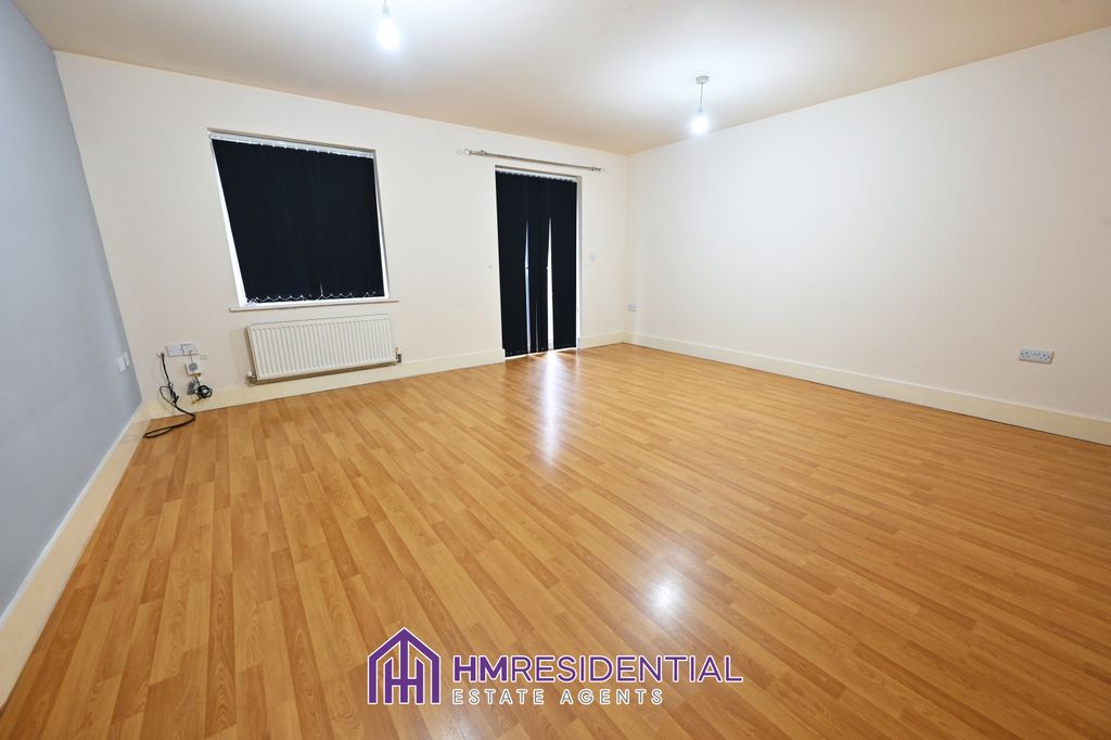 Property photo 2 of 10 Gallery