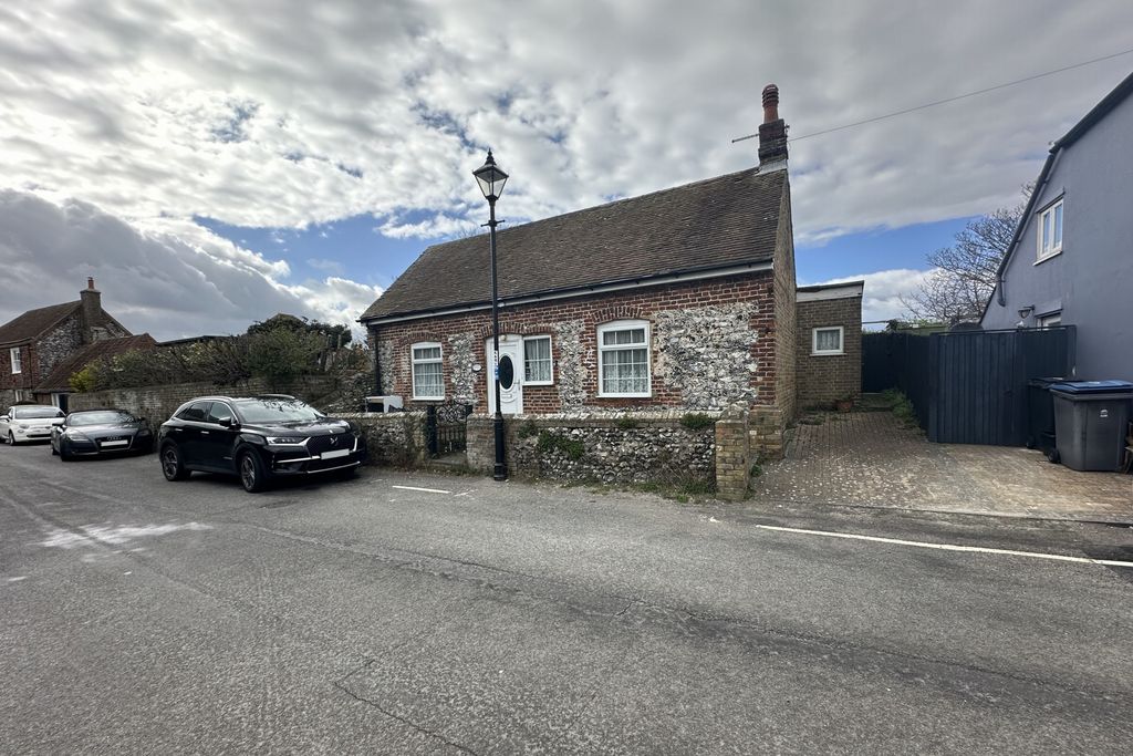 Property photo 1 of 12 Photo 1