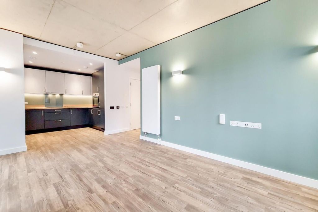 Property photo 1 of 14 3.Jpg