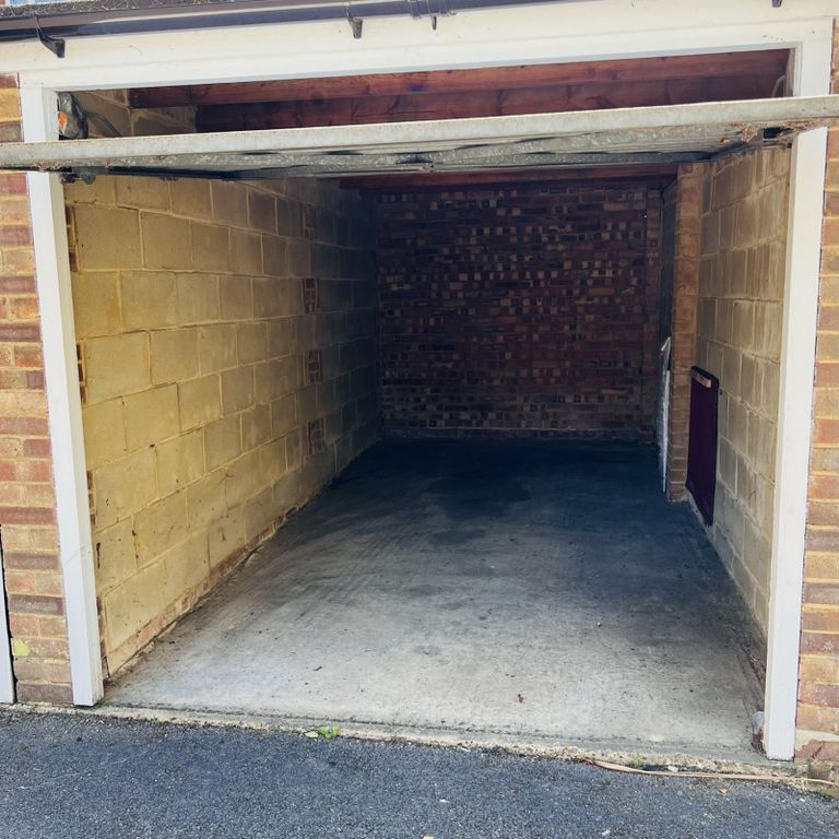 Property photo 2 of 13 Garage