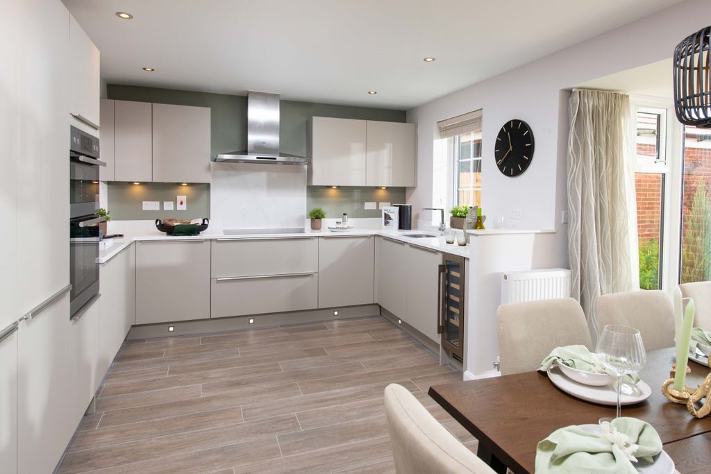 Property photo 2 of 10 Languardview_Holden_Kitchen