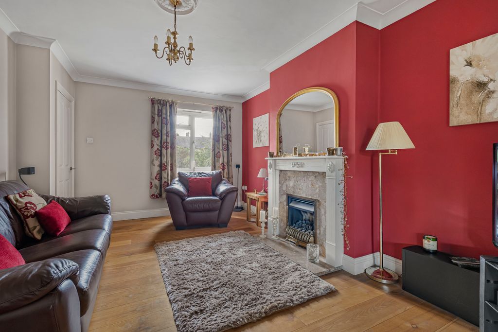 Property photo 3 of 39 4663145