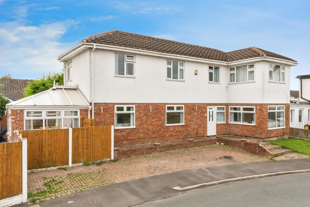 Property photo 3 of 15