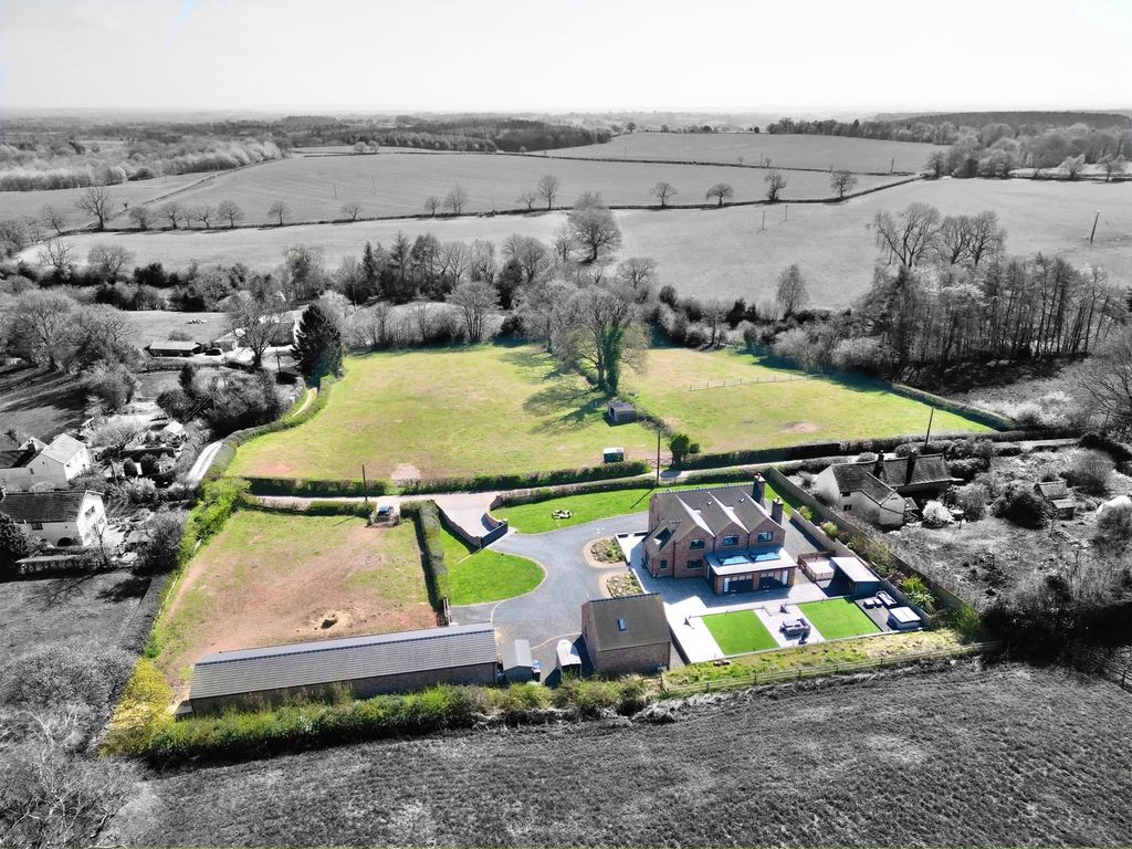 Property photo 2 of 47