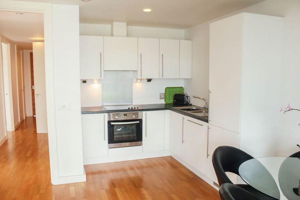 Property photo 3 of 14 Img_32448_10_Original.Jpg