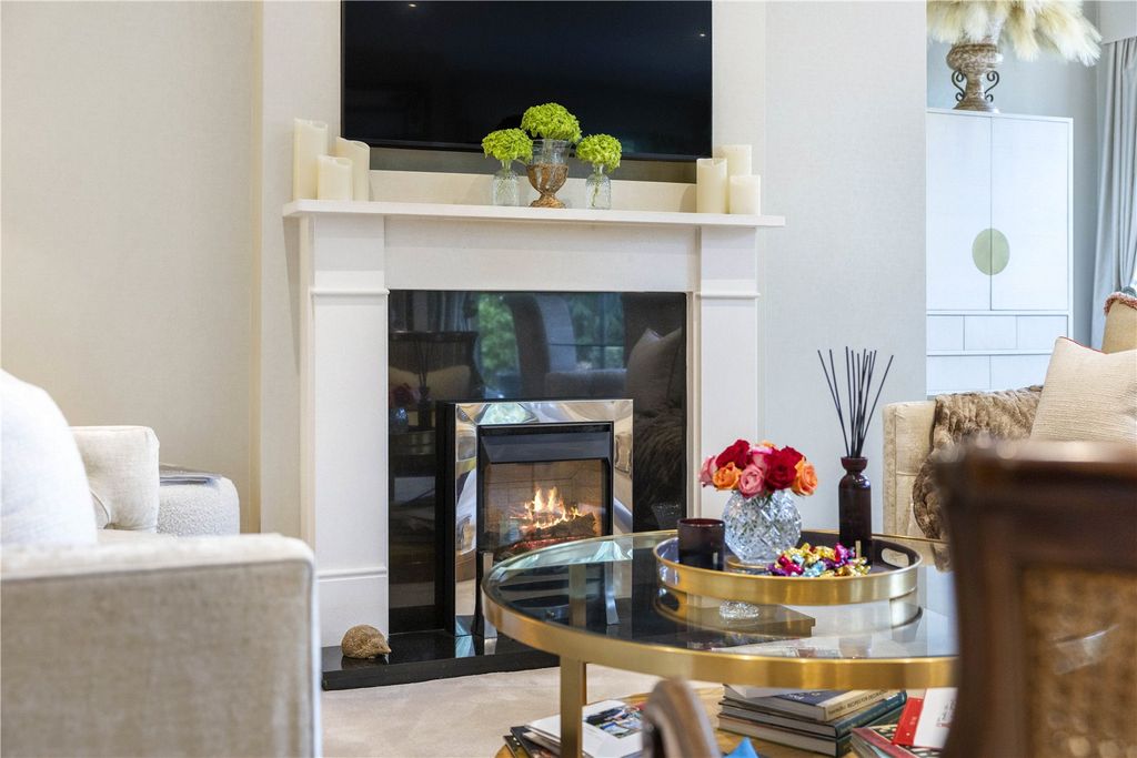 Property photo 3 of 15 Fireplace