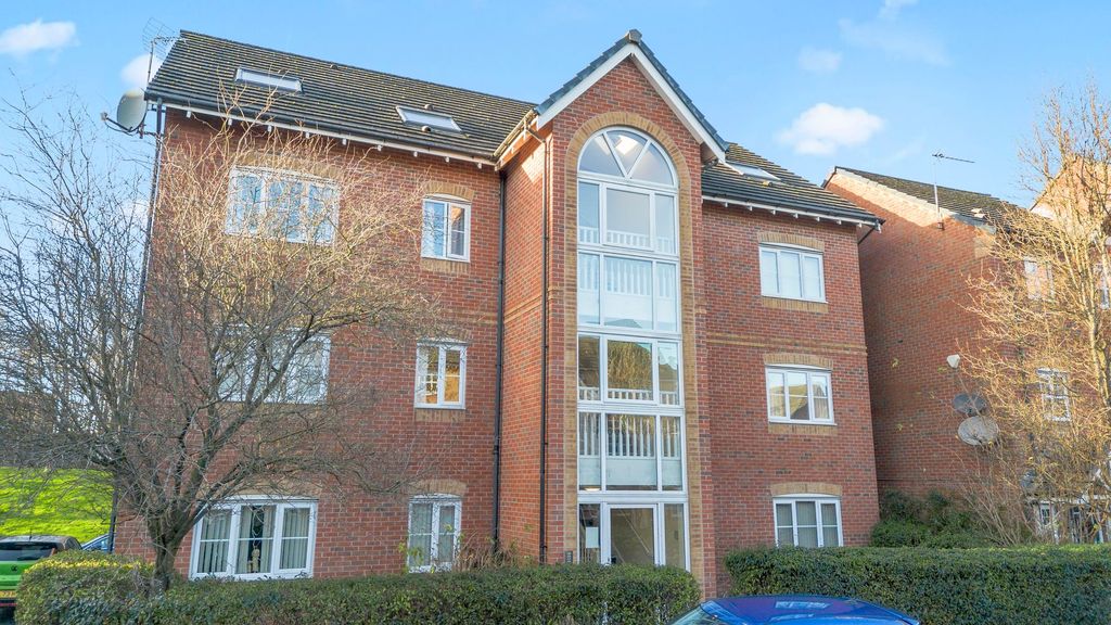 Property photo 1 of 16