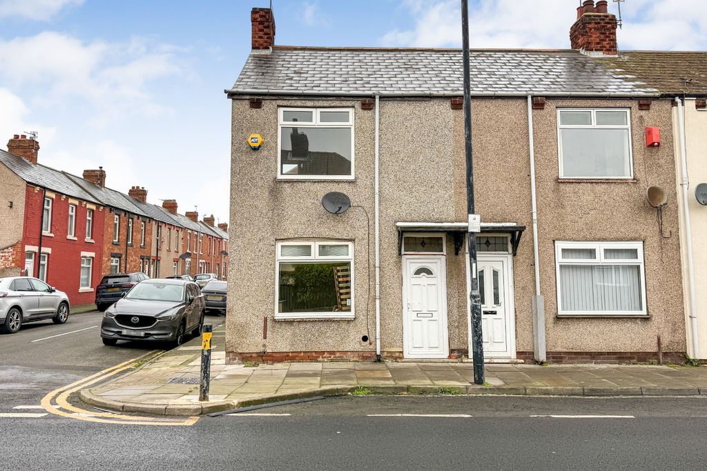 Property photo 1 of 18 90 Oxford Road, Hartlepool, Ts25 5Sa