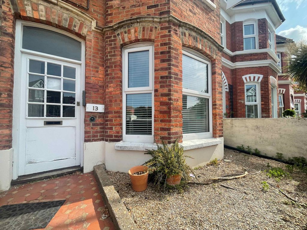 Property photo 1 of 7