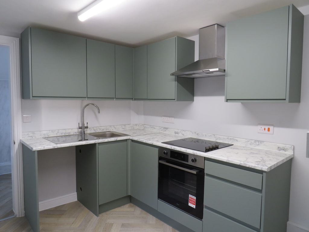 Property photo 2 of 14 Image