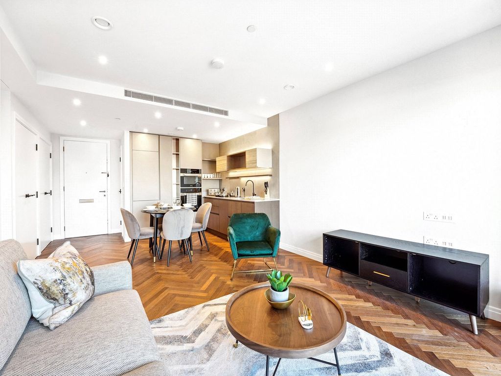 Property photo 1 of 13 Hampton House