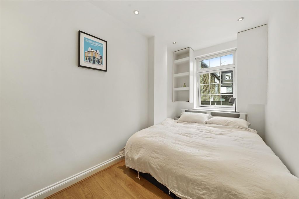 Property photo 3 of 8 Bedroom 2