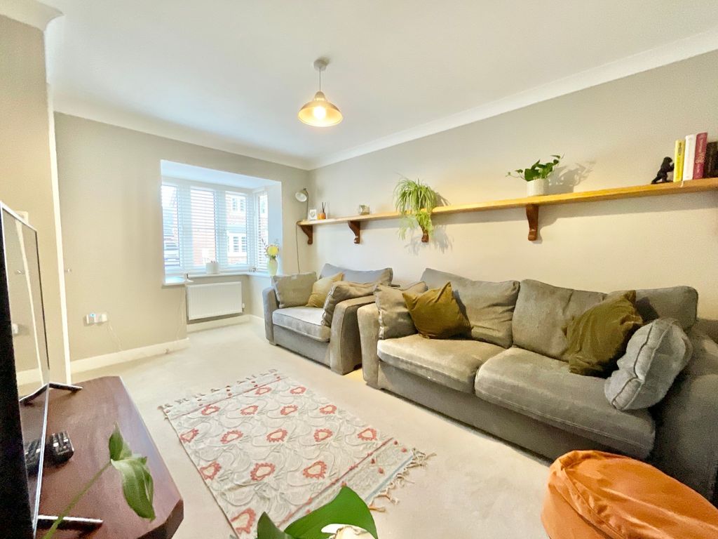 Property photo 2 of 22