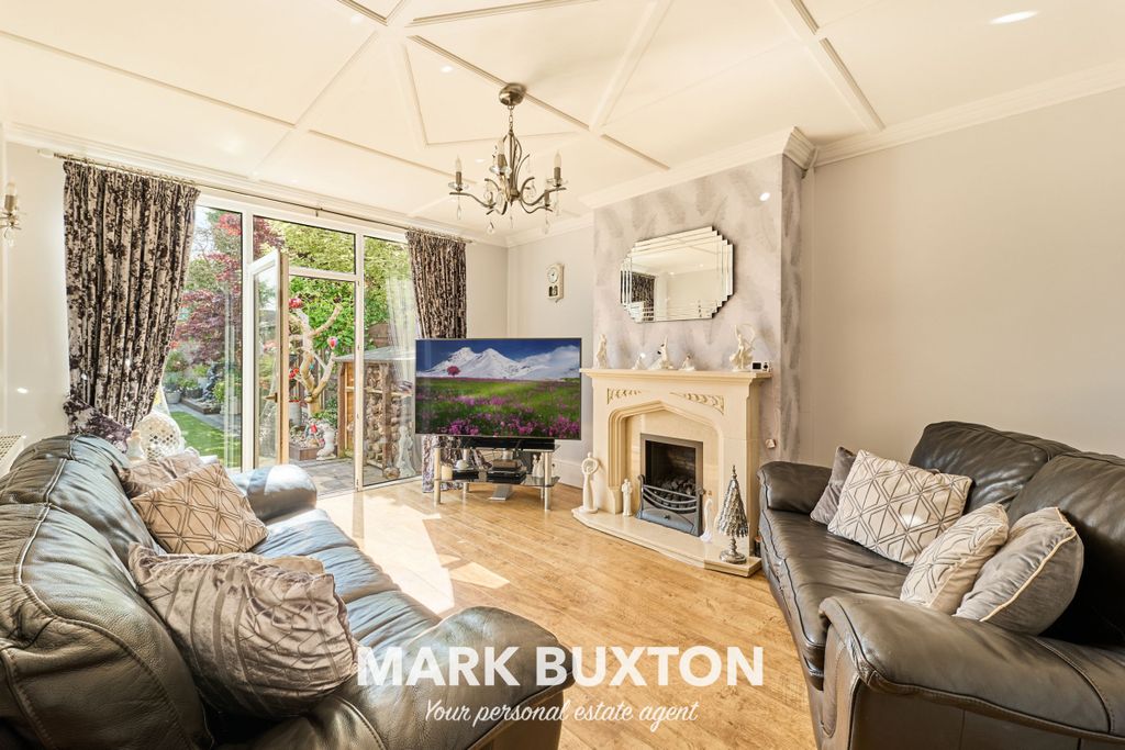 Property photo 3 of 40