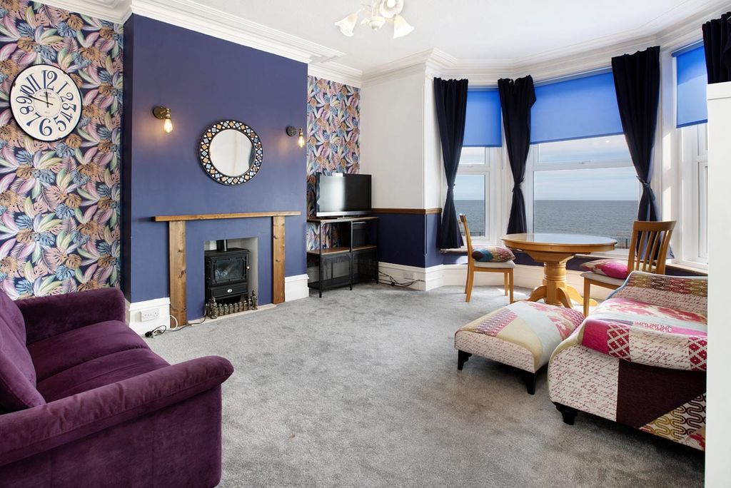 Property photo 2 of 9 Photo 5