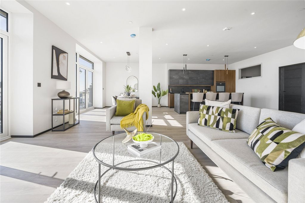 Property photo 3 of 17 Elysium