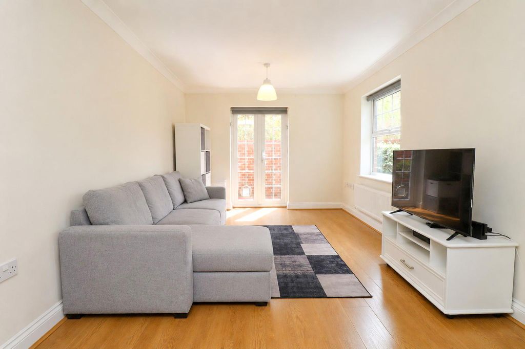 Property photo 3 of 17 Living Room