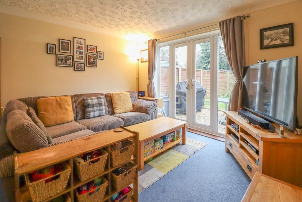 Property photo 3 of 18 4766057