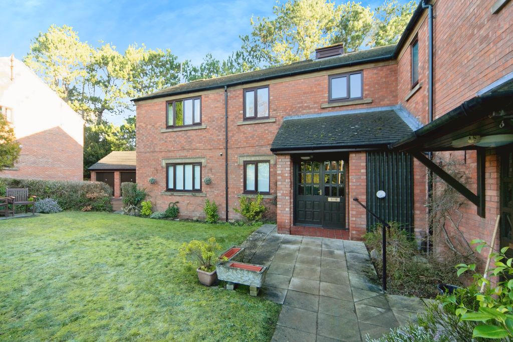 Property photo 2 of 18