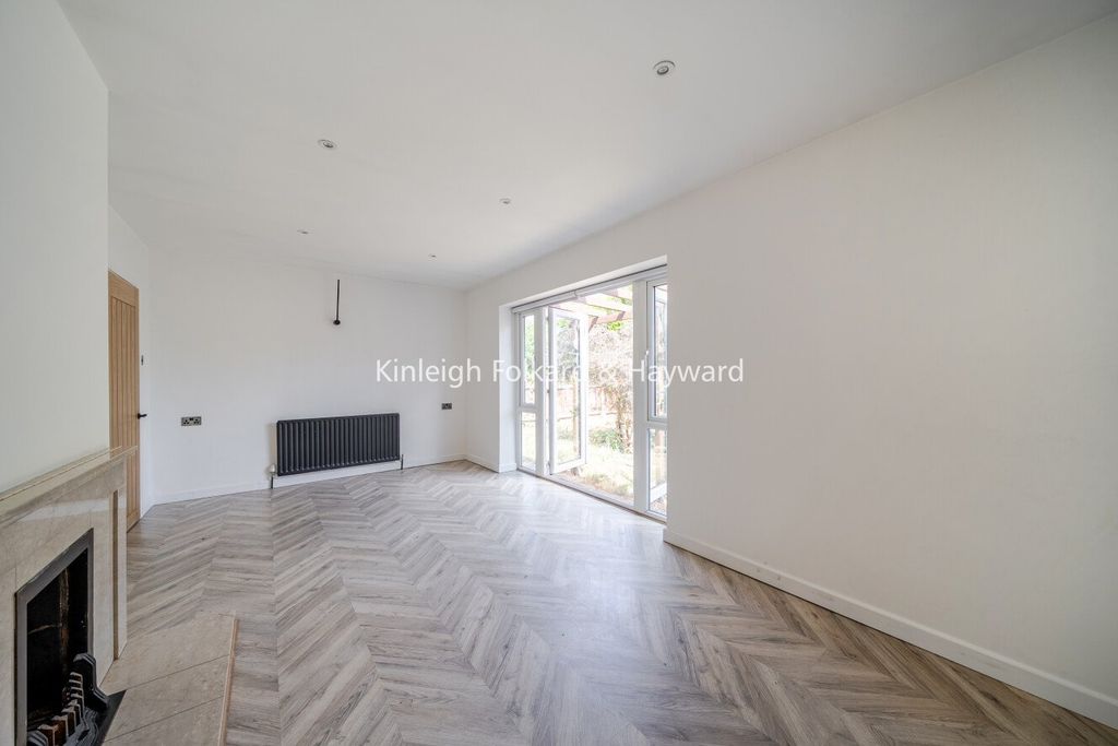 Property photo 3 of 13 Picture No. 22