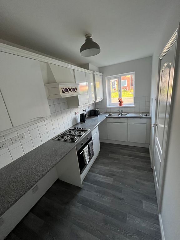 Property photo 3 of 9