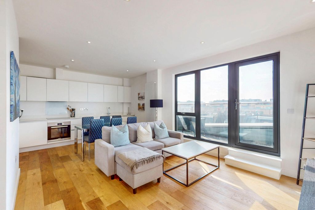 Property photo 1 of 11 Living Area