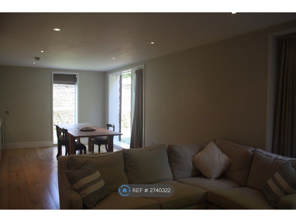 Property photo 3 of 19 Open-Plan Sitting Area To Kitchen/Diner