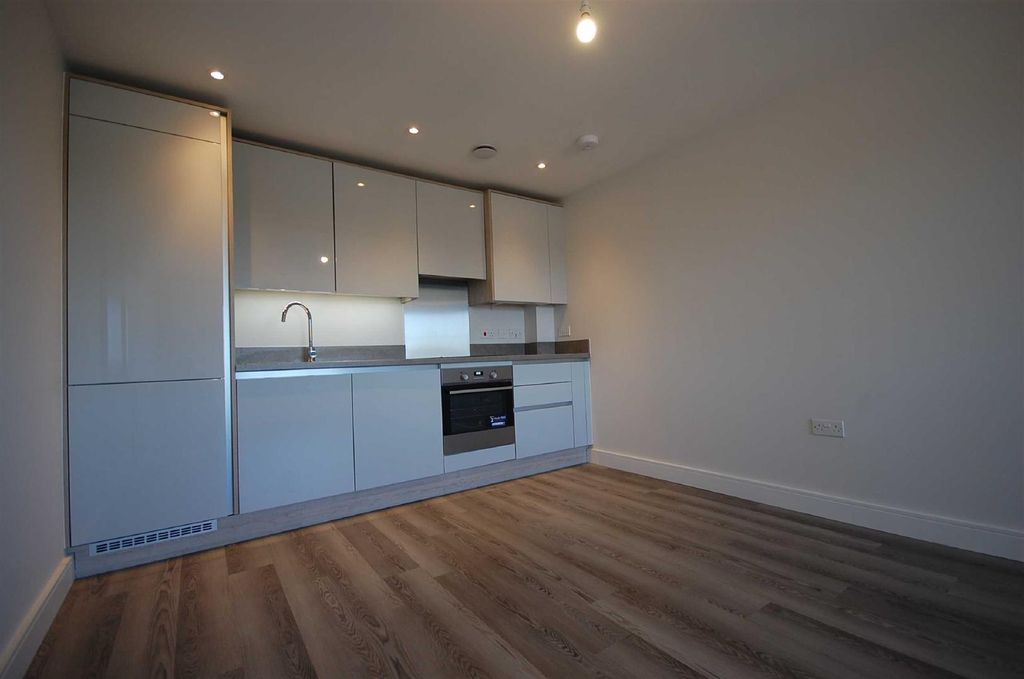 Property photo 2 of 7 v9Xwazrjdq8Amc6Ltyf_L7Fnde0.Jpg