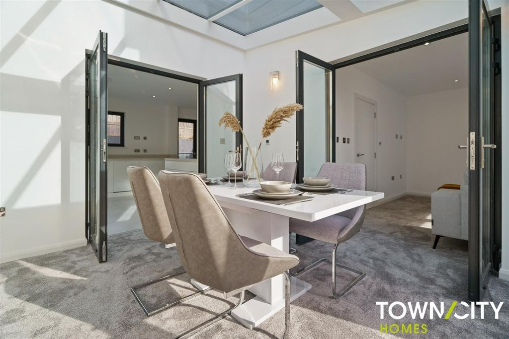 Property photo 3 of 22 4750962