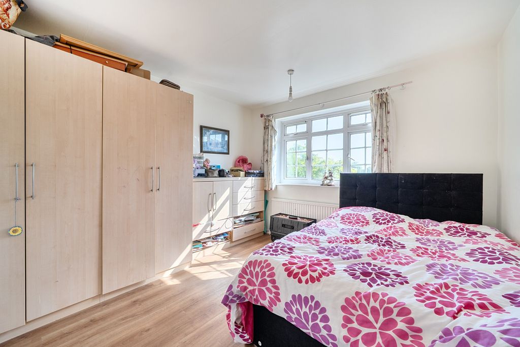 Property photo 3 of 17 1480992-2-6A3Ad83...