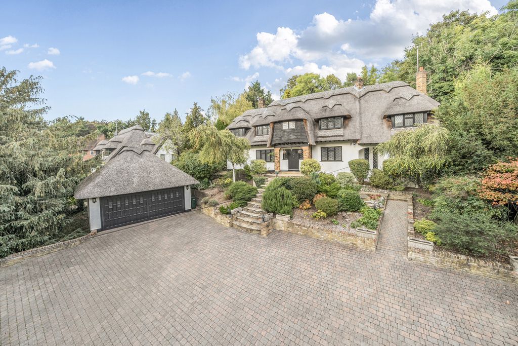 Property photo 1 of 57 1350960-2-68Dd547...