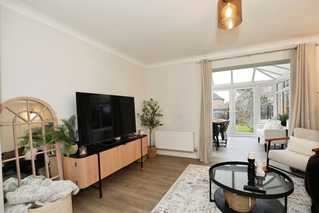 Property photo 2 of 18 Pbox-Img.Jpg