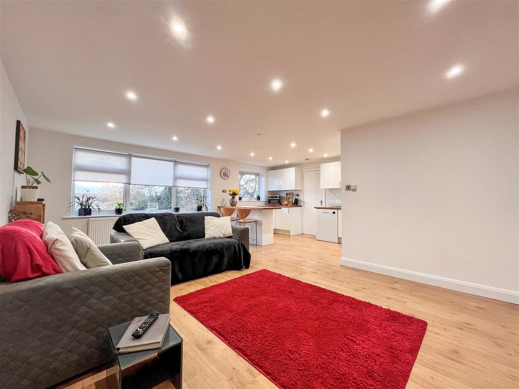 Property photo 3 of 9 Picture No. 04