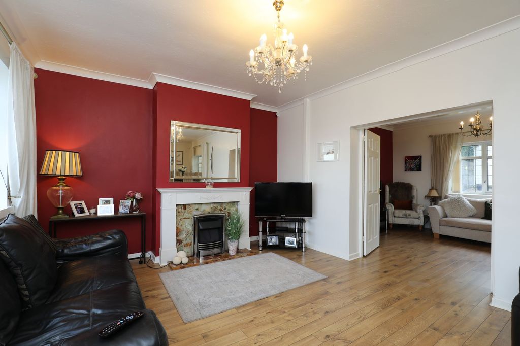 Property photo 3 of 39