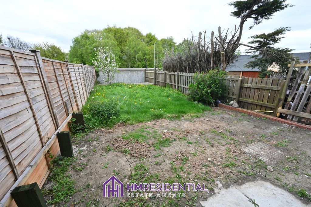 Additional image 7 of 2 bed end terrace house to rentSouthway NE15