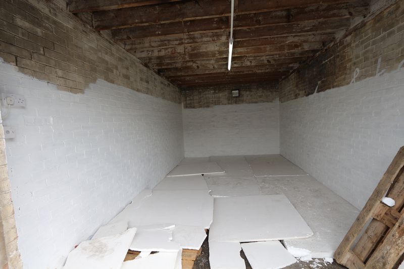 Property photo 2 of 6 Photo 6